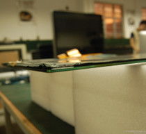 紅外線觸摸框點歌機 現(xiàn)代娛樂場所的技術(shù)革新